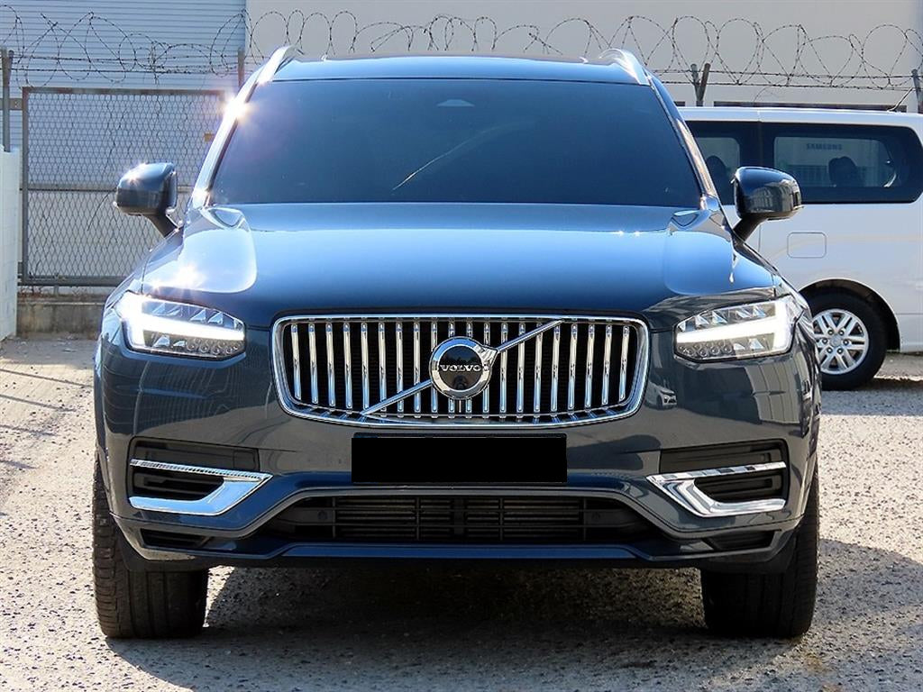 Volvo XC90 — photo 01