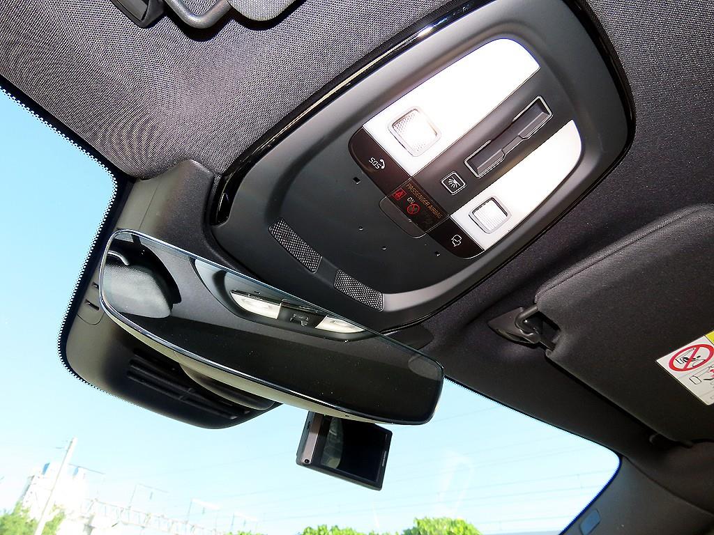 Volvo XC90 — photo 14