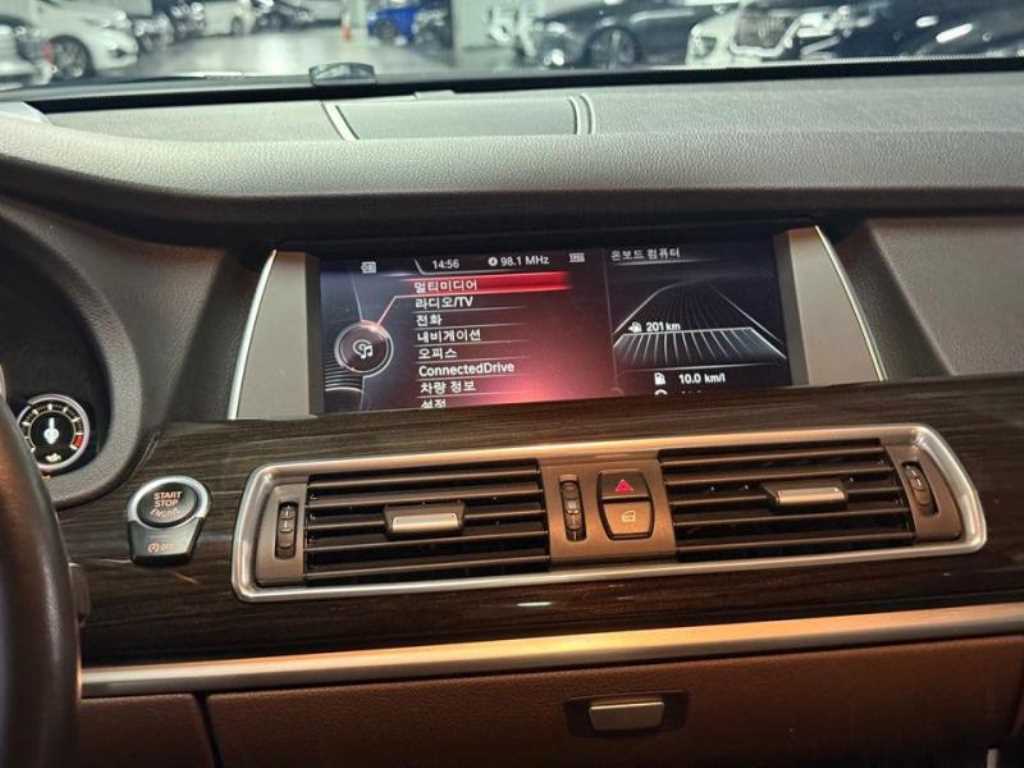 BMW Gran Turismo — photo 10