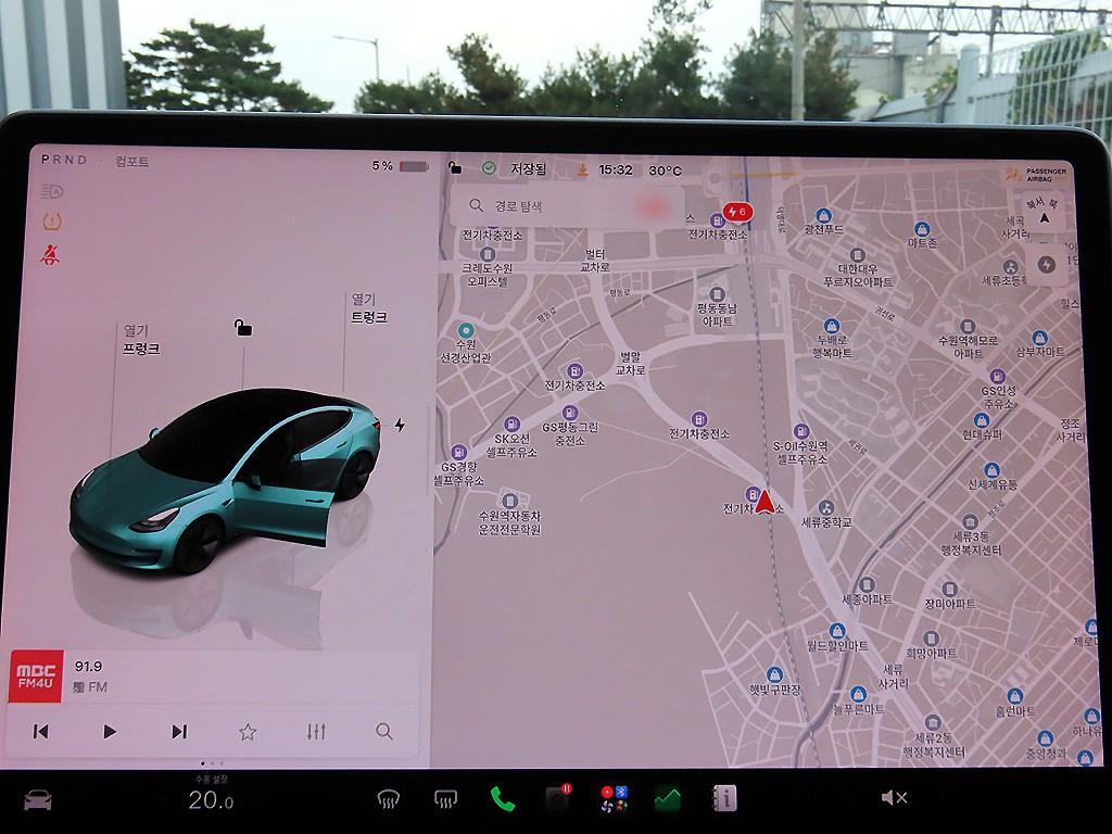Tesla Model 3 — photo 14