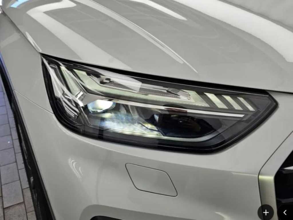 Audi Q5 — photo 05
