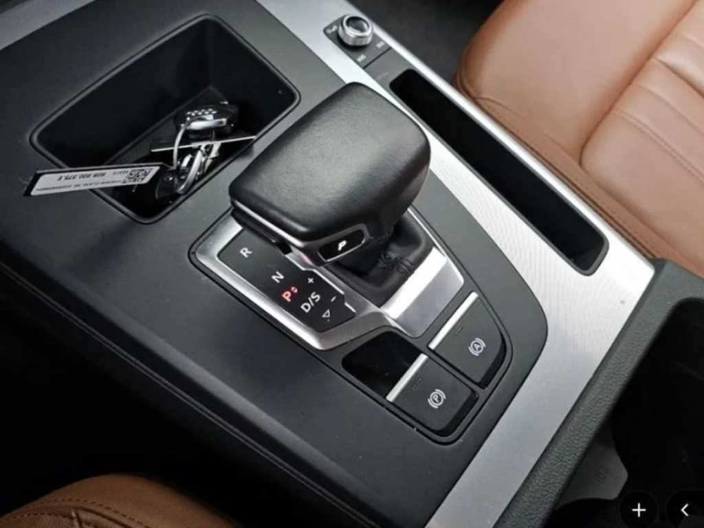 Audi Q5 — photo 10