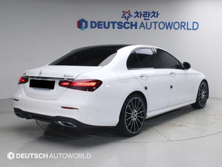 Mercedes-Benz E-Class — photo 02