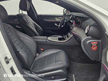 Mercedes-Benz E-Class — photo 10