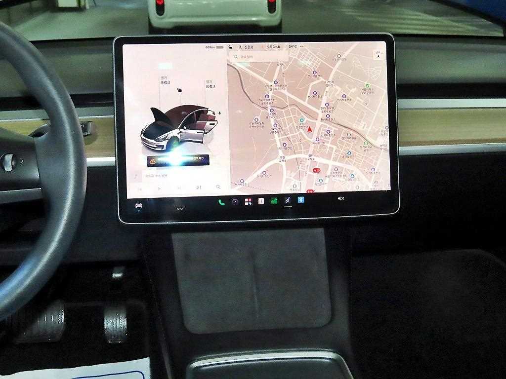 Tesla Model 3 — photo 11