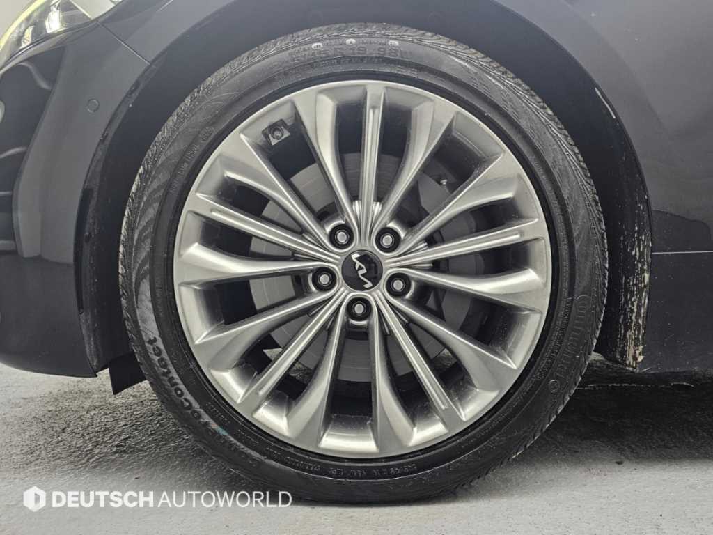 Kia K9 — photo 05