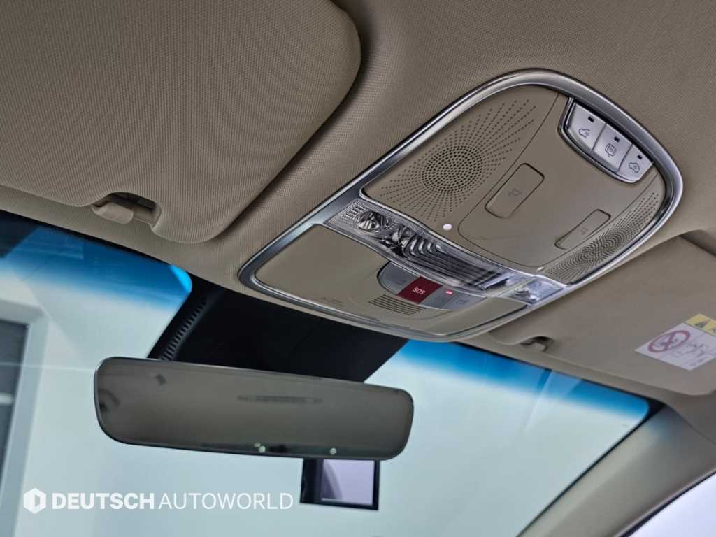 Kia K9 — photo 18