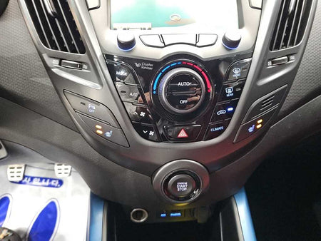 Hyundai Veloster — photo 10
