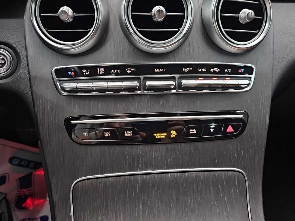 Mercedes-Benz GLC-Class — photo 10