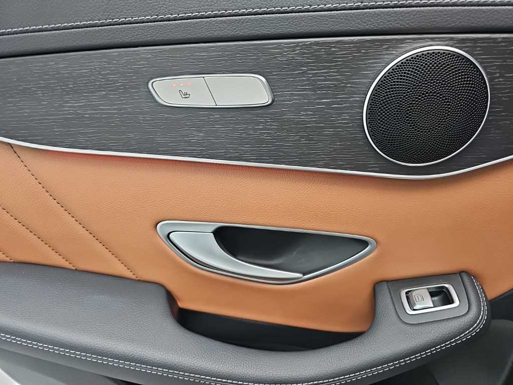 Mercedes-Benz GLC-Class — photo 13