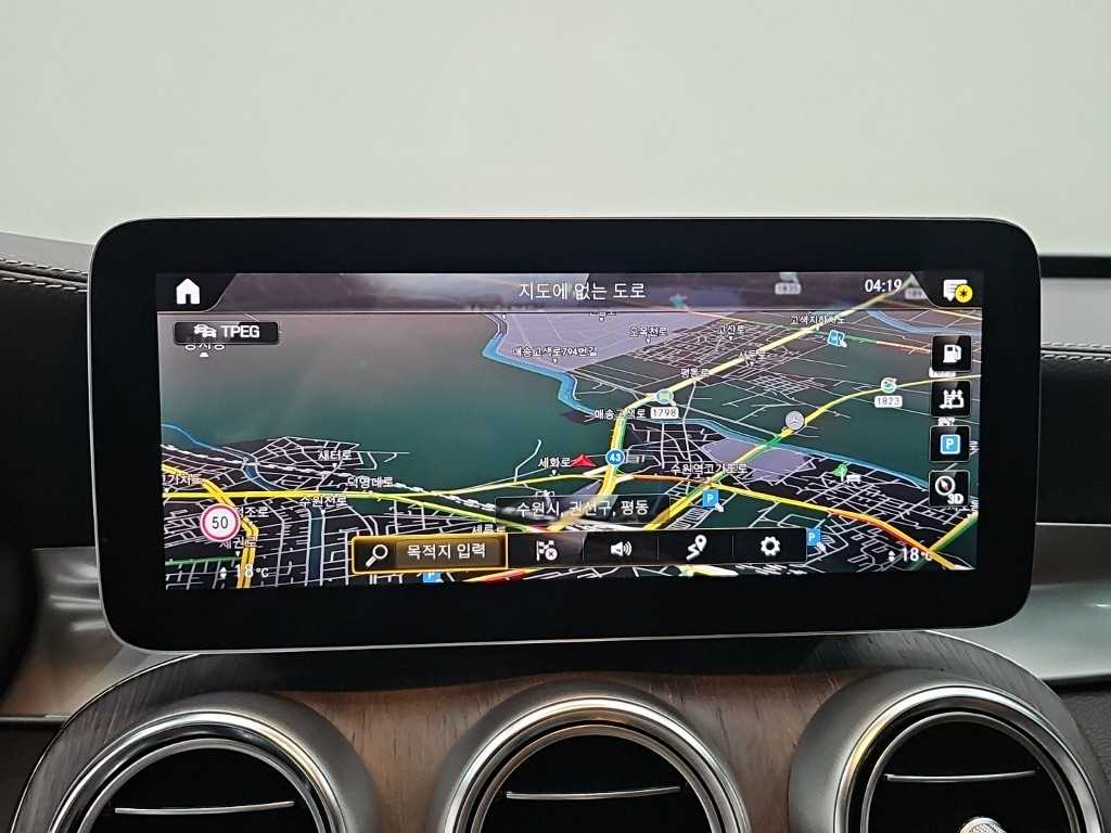 Mercedes-Benz GLC-Class — photo 15