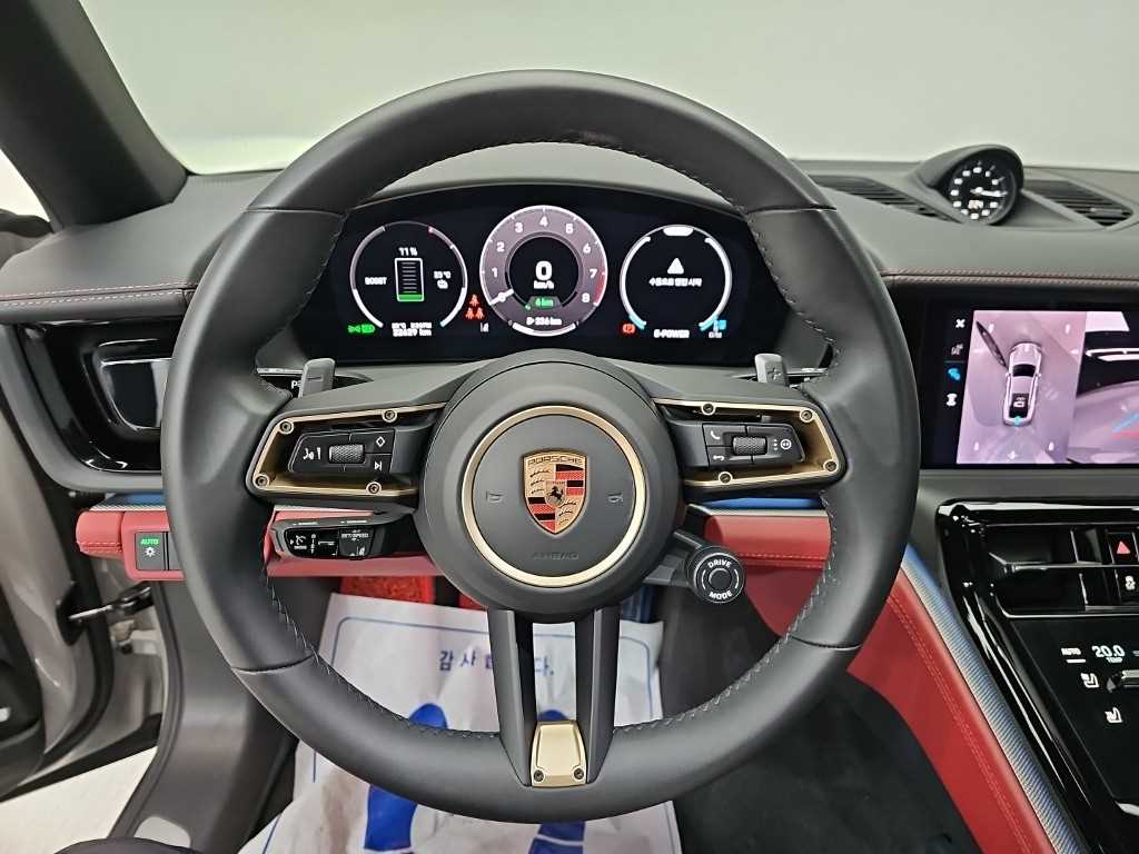 Porsche Panamera — photo 09