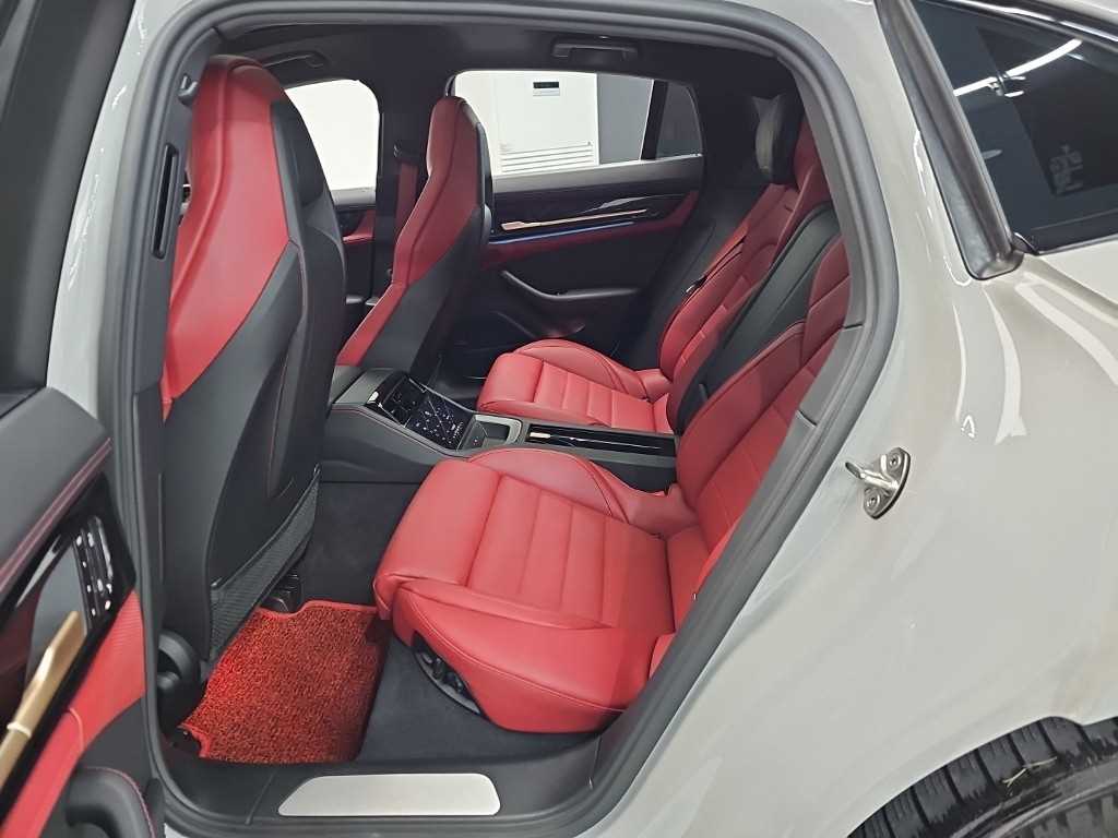 Porsche Panamera — photo 12