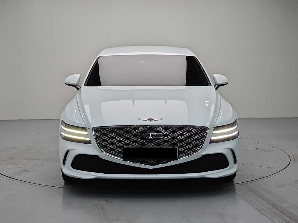 Genesis G80 — photo 02