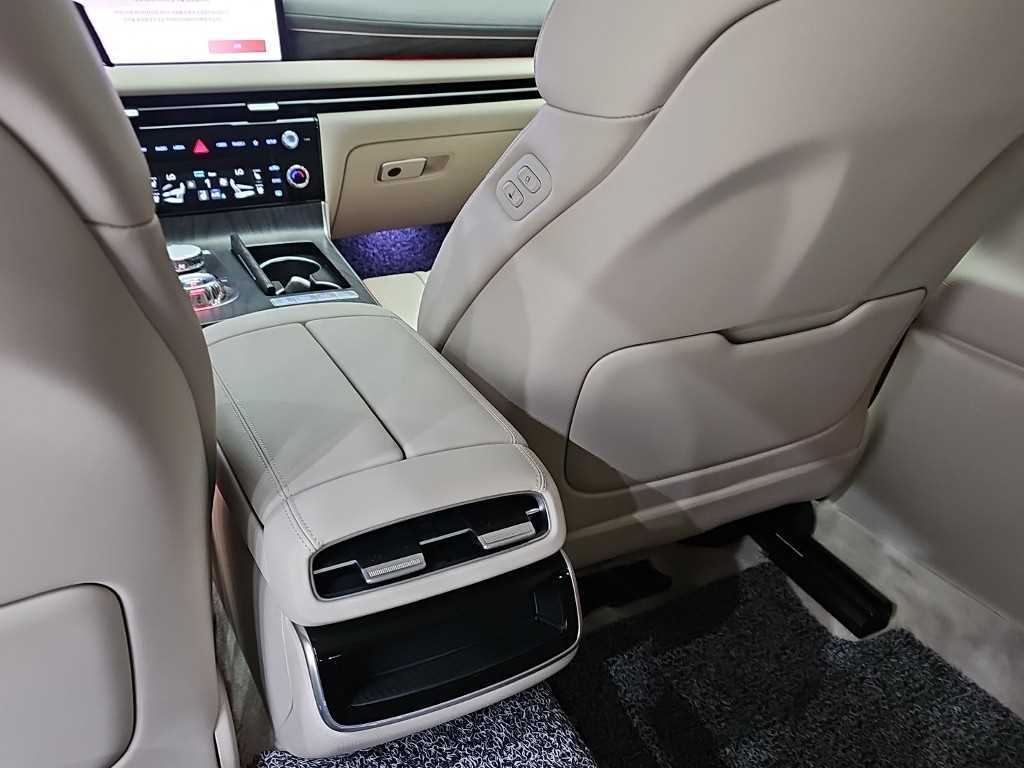 Genesis G80 — photo 14