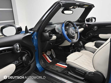 Mini Cooper Convertible — photo 10
