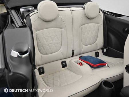 Mini Cooper Convertible — photo 11