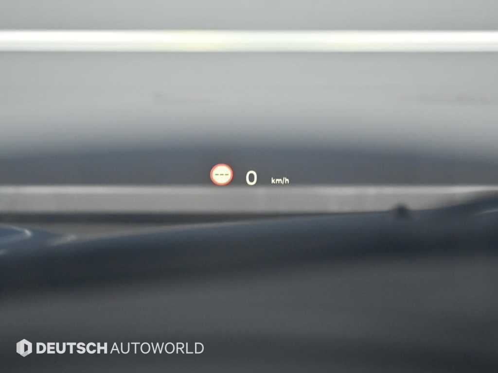 Mini Cooper Convertible — photo 16