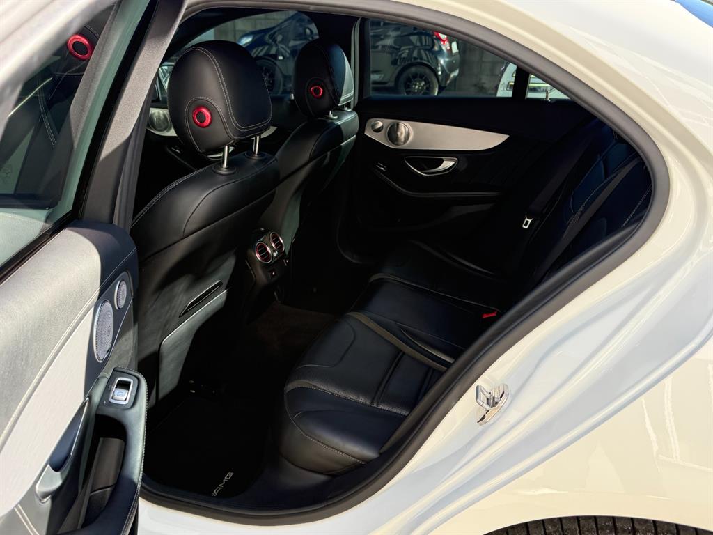 Mercedes-Benz C-Class — photo 06