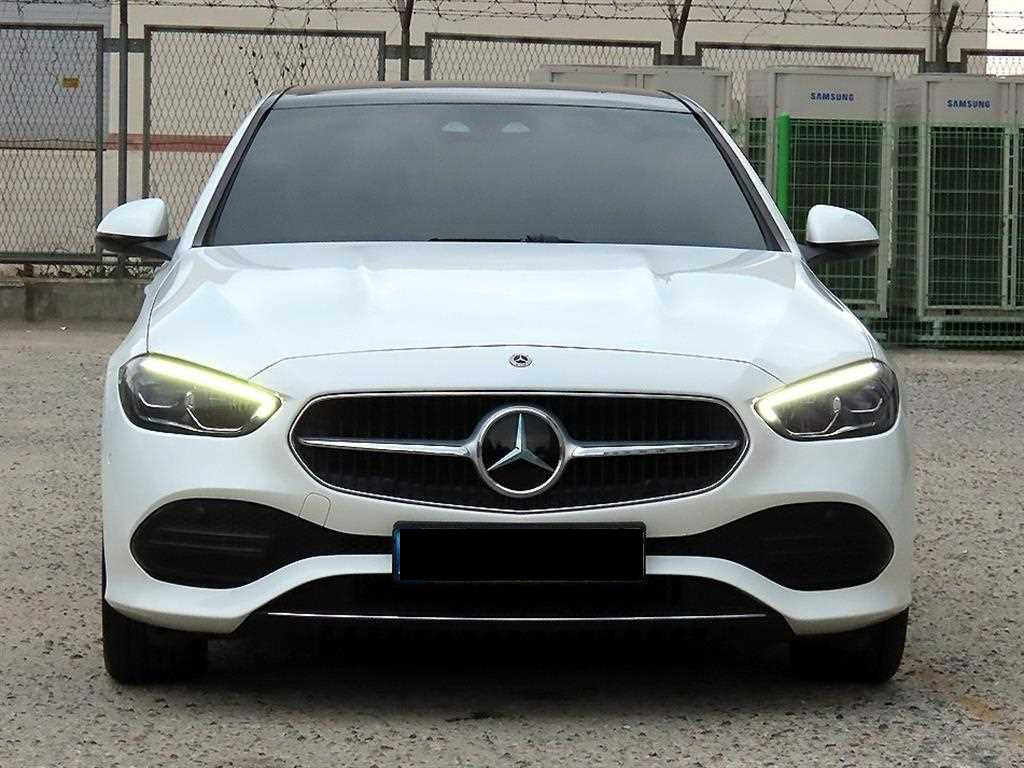 Mercedes-Benz C-Class — photo 01