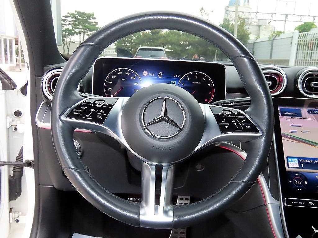 Mercedes-Benz C-Class — photo 08