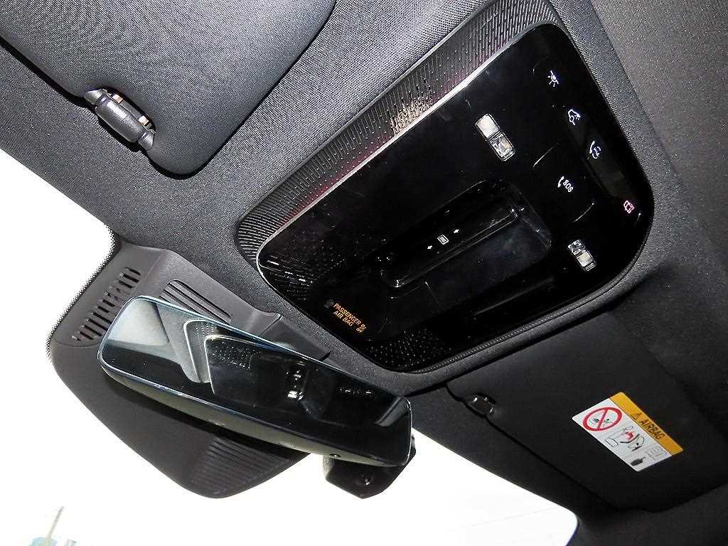 Mercedes-Benz C-Class — photo 15