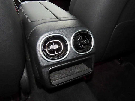 Mercedes-Benz C-Class — photo 16
