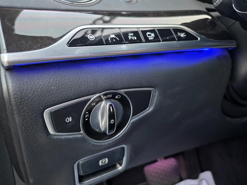 Mercedes-Benz S-Class — photo 08