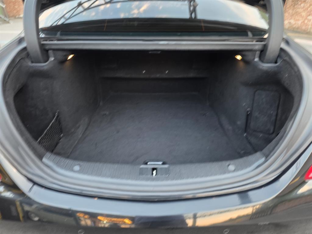 Mercedes-Benz S-Class — photo 13