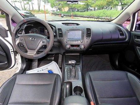 Kia K3 — photo 07