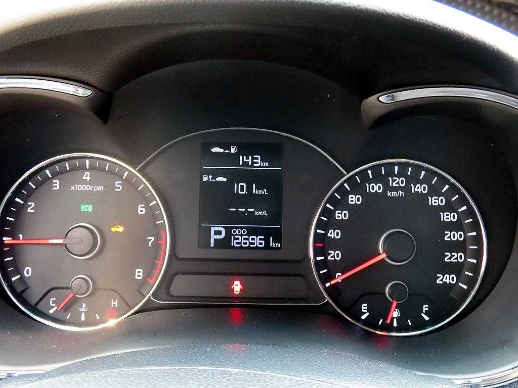 Kia K3 — photo 09
