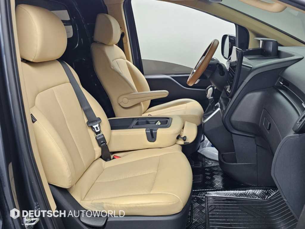 Hyundai Staria — photo 10