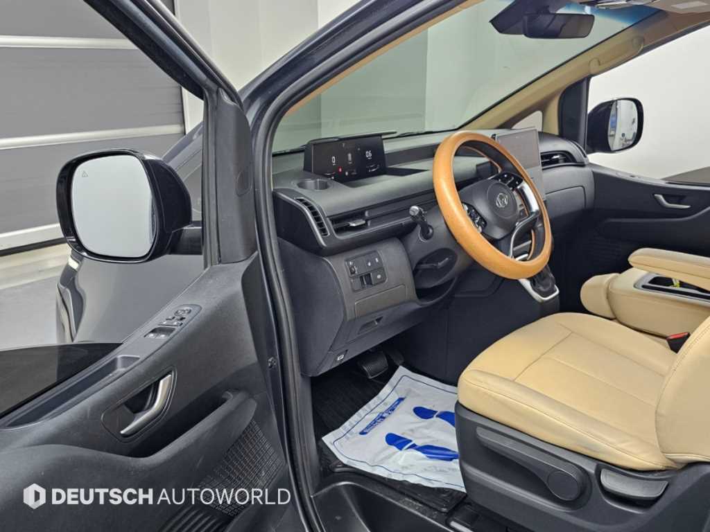 Hyundai Staria — photo 11
