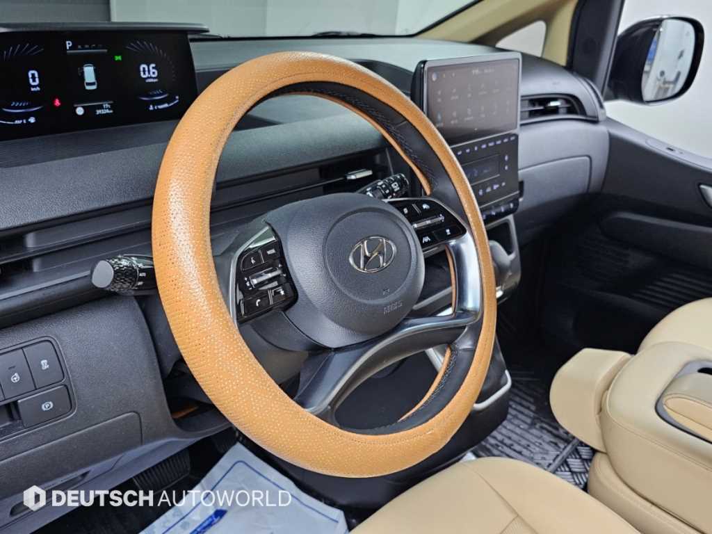 Hyundai Staria — photo 13