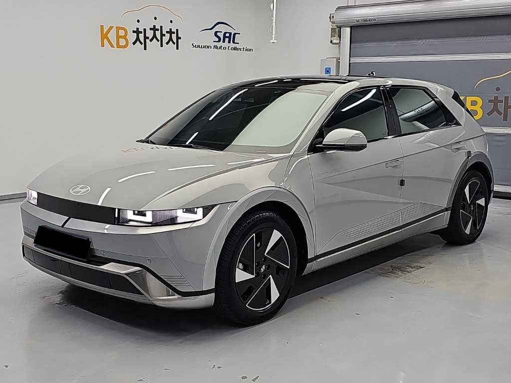 Hyundai Ioniq5 — photo 01