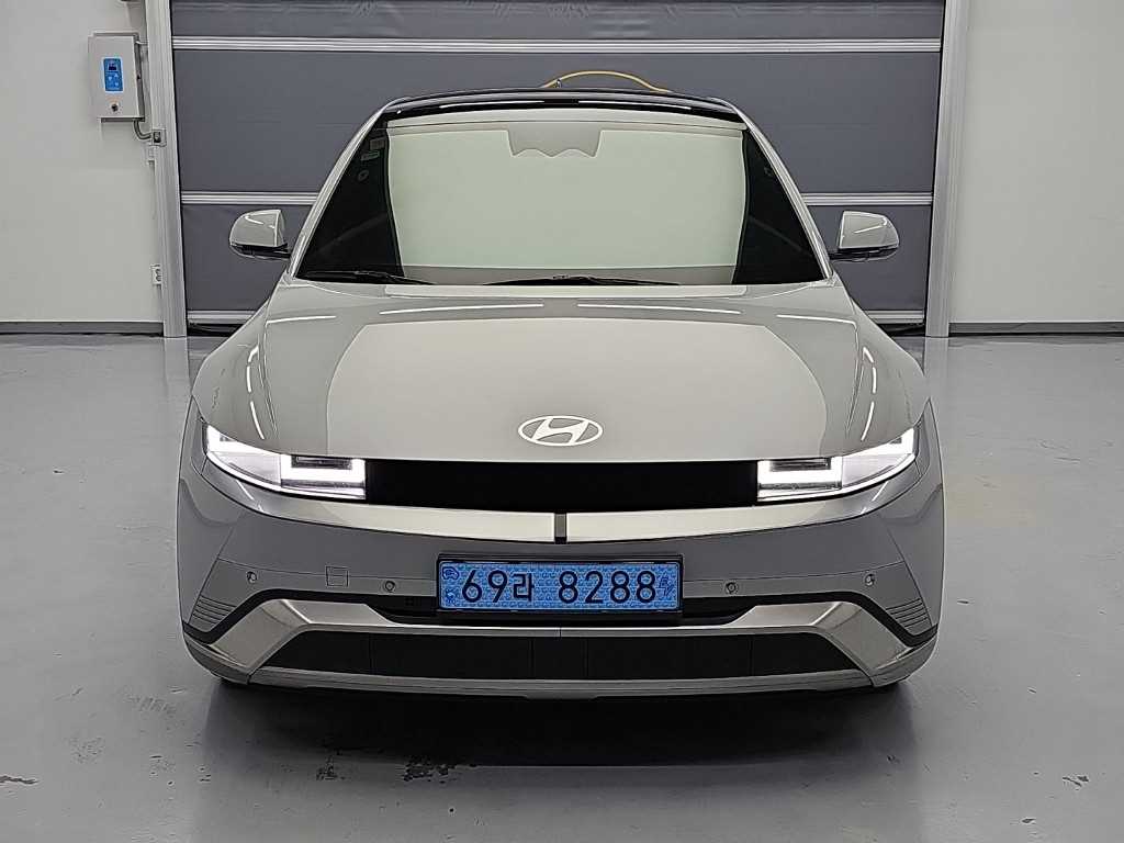 Hyundai Ioniq5 — photo 02