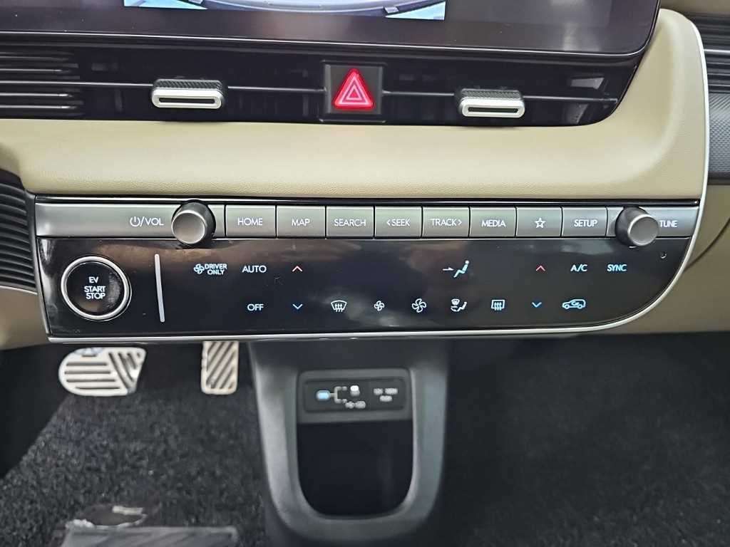 Hyundai Ioniq5 — photo 10