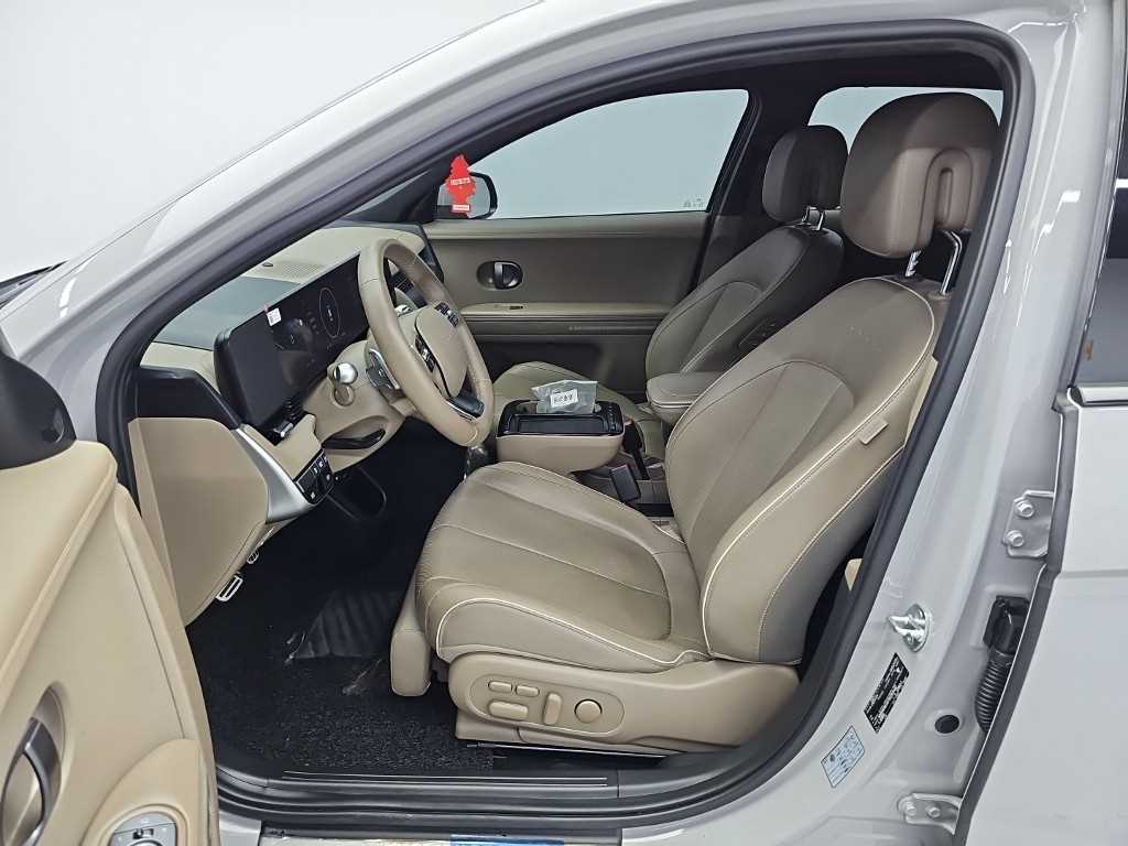 Hyundai Ioniq5 — photo 11