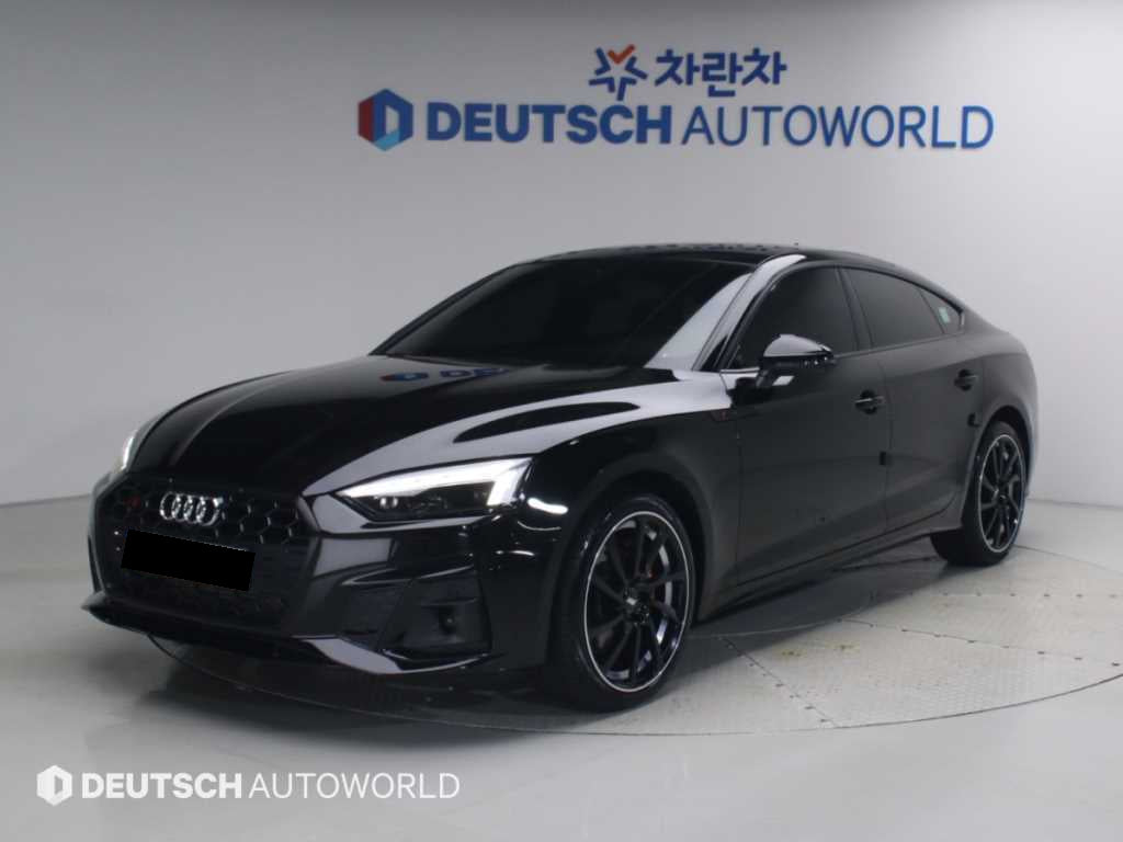 Audi A5 — photo 01