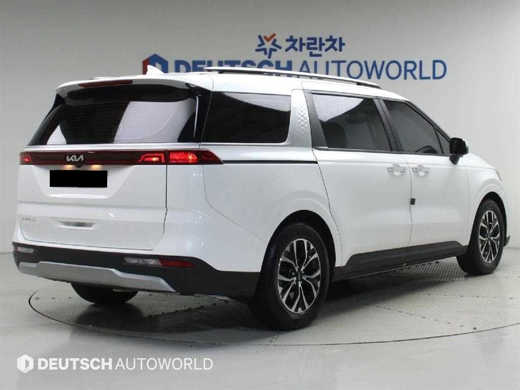 Kia Carnival — photo 03