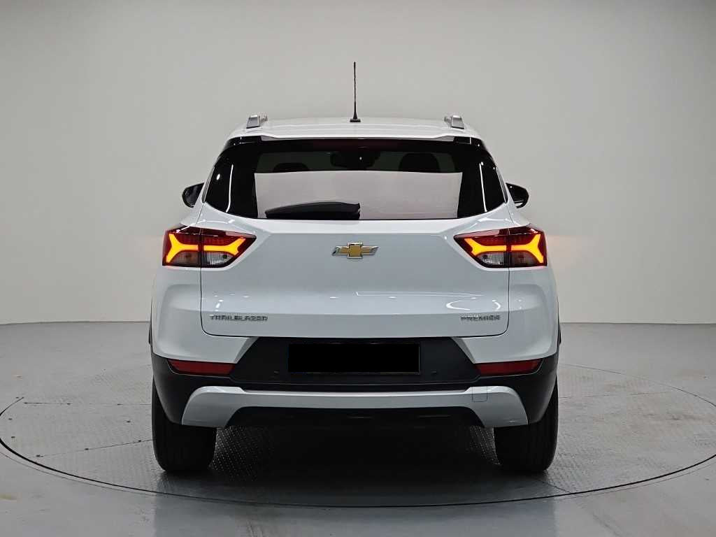 CHEVROLET Trailblazer — photo 03