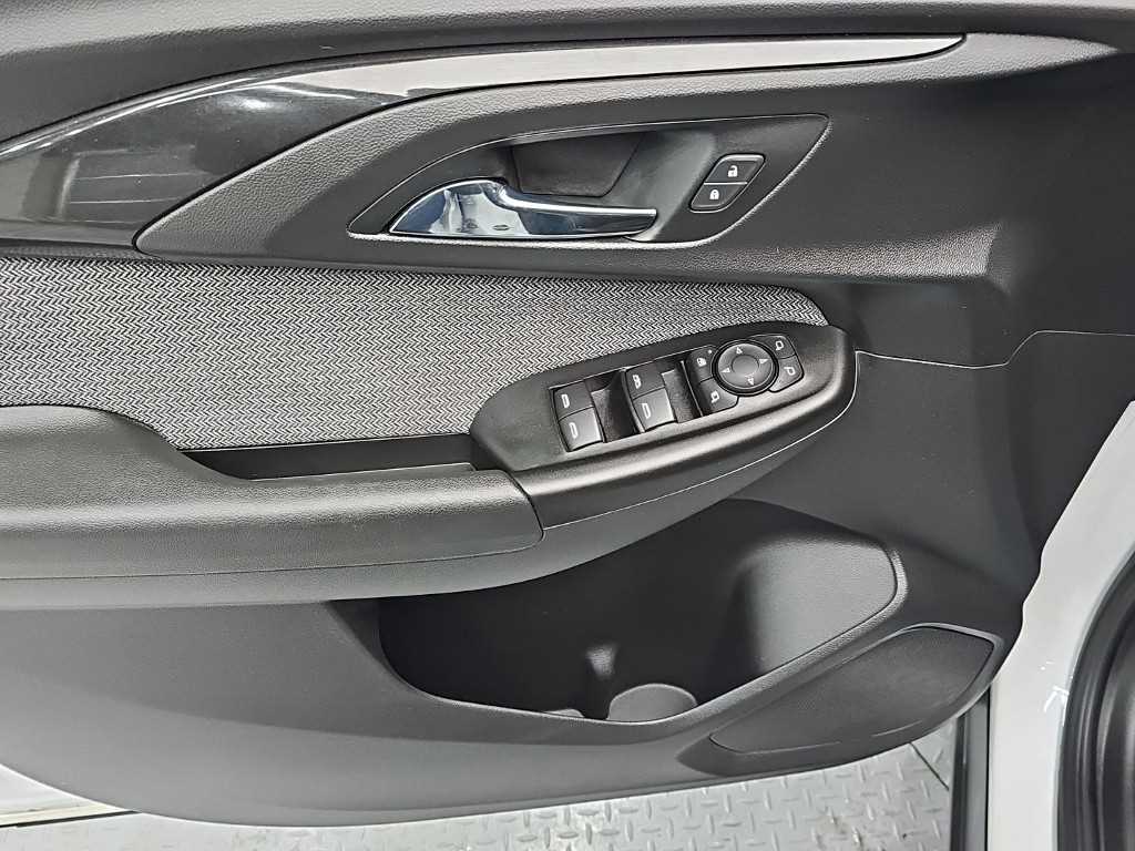 CHEVROLET Trailblazer — photo 16