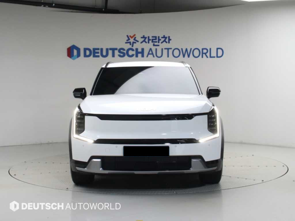 Kia EV9 — photo 03