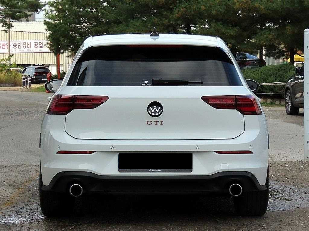 Volkswagen Golf — photo 04