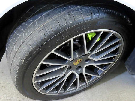 Porsche Cayenne — photo 20