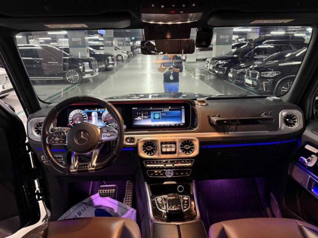 Mercedes-Benz G-Class — photo 09