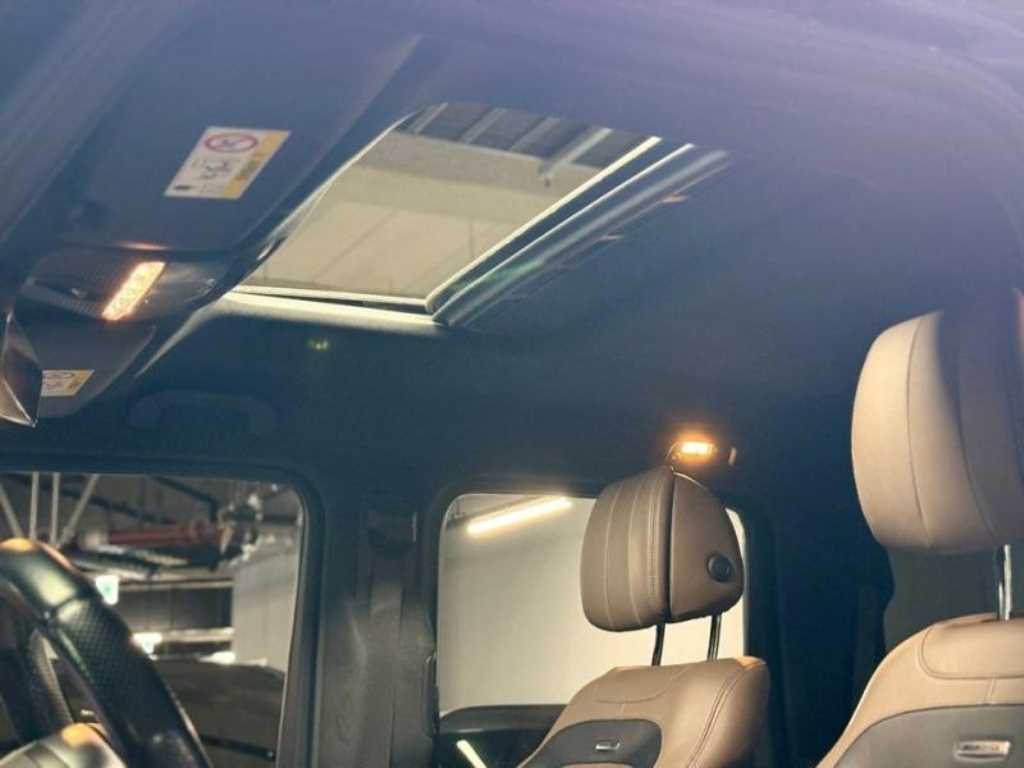 Mercedes-Benz G-Class — photo 13