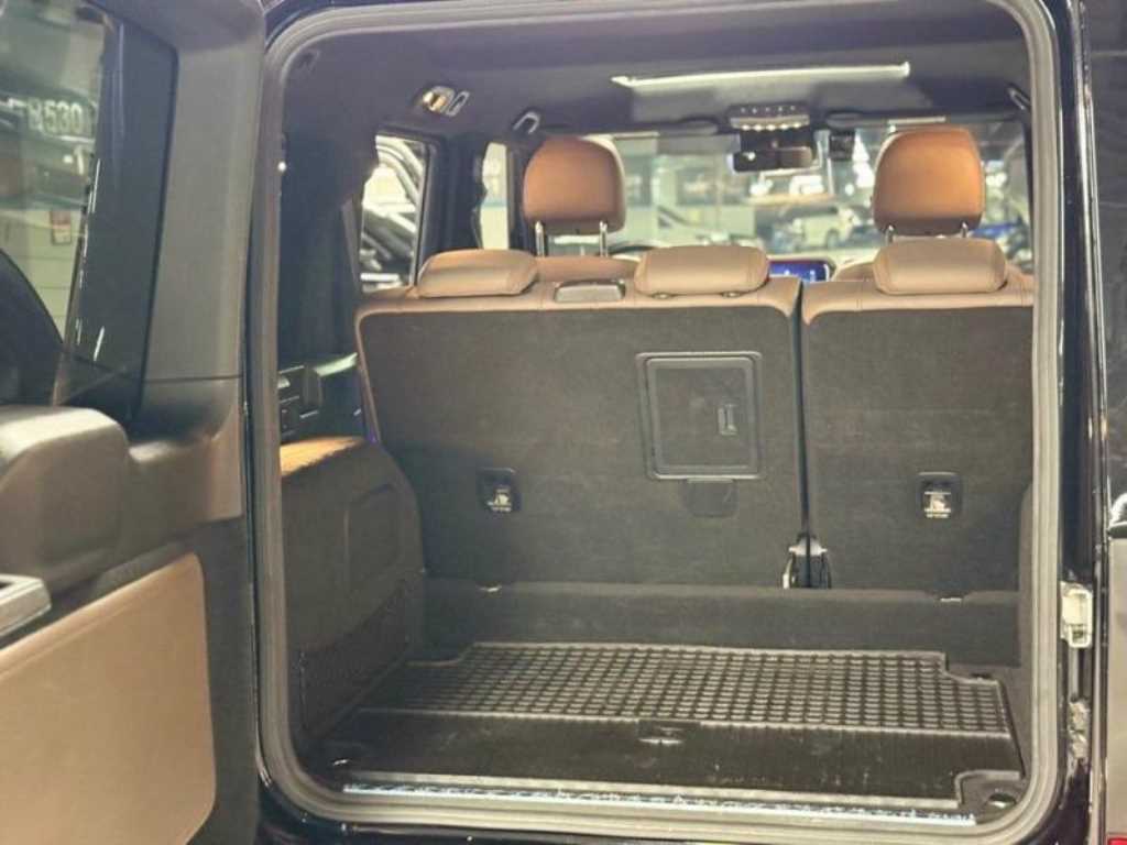 Mercedes-Benz G-Class — photo 16