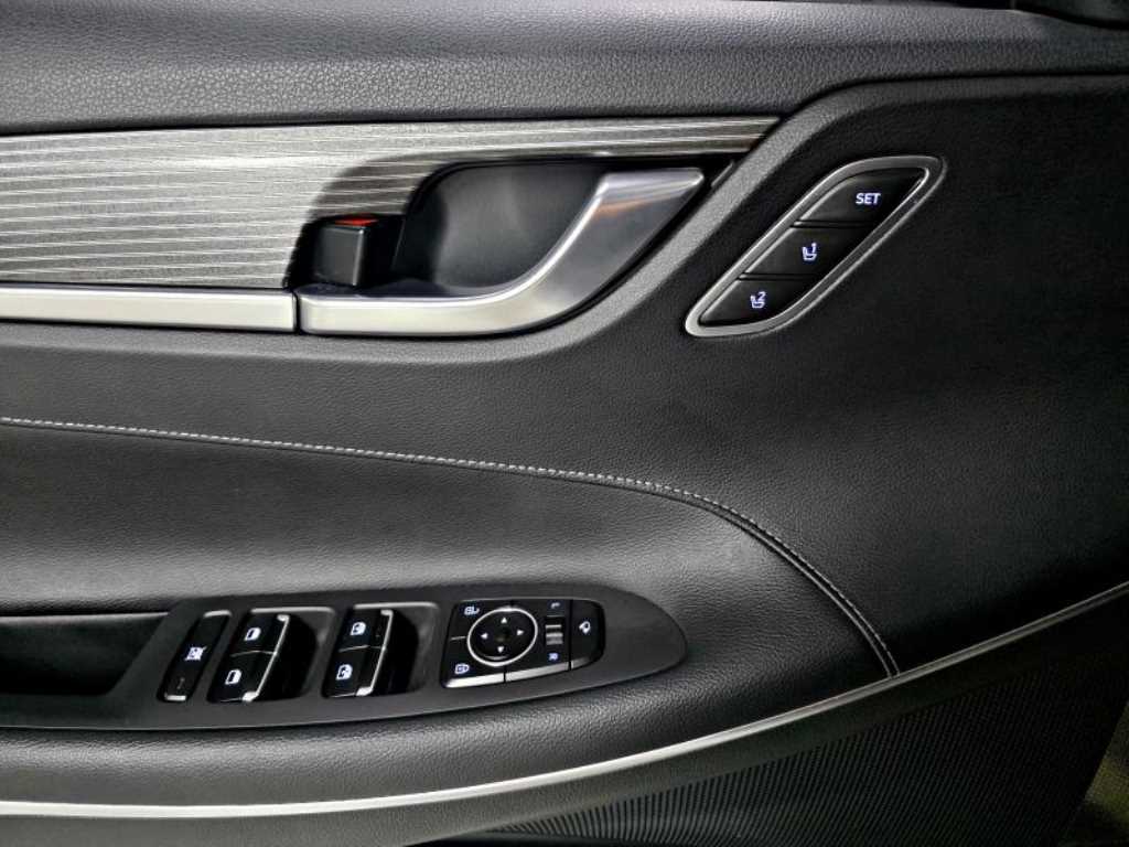 Hyundai Grandeur — photo 10