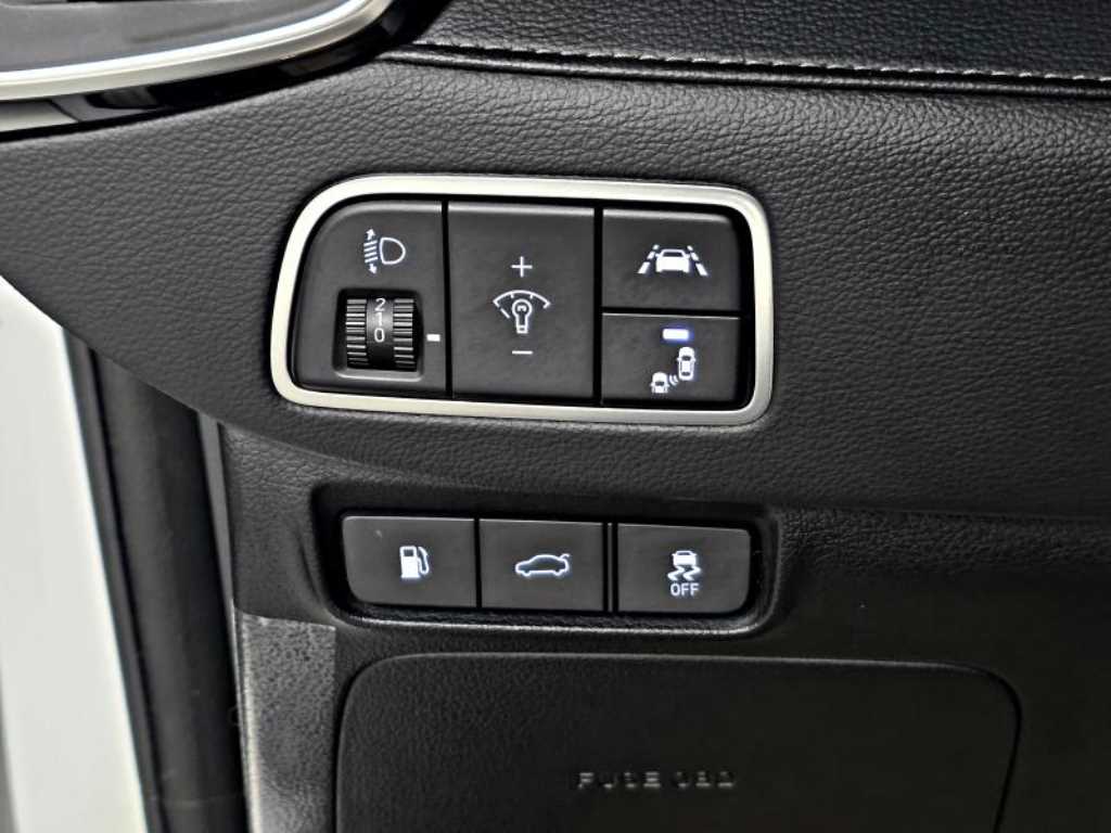 Hyundai Grandeur — photo 11